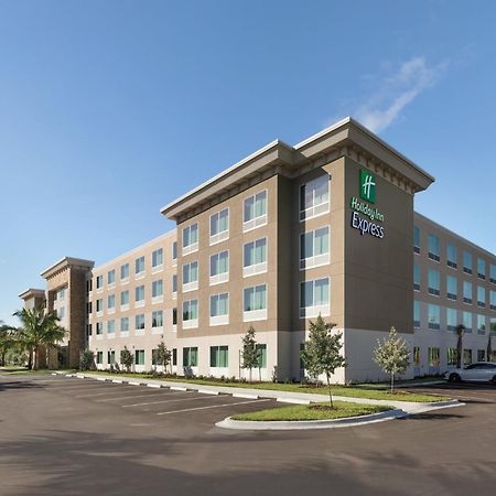 Holiday Inn Express Cape Canaveral By Ihg المظهر الخارجي الصورة