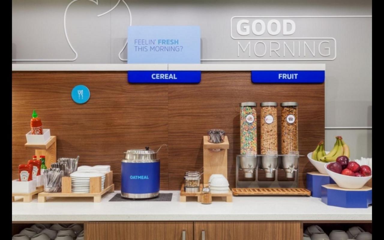 Holiday Inn Express Cape Canaveral By Ihg المظهر الخارجي الصورة
