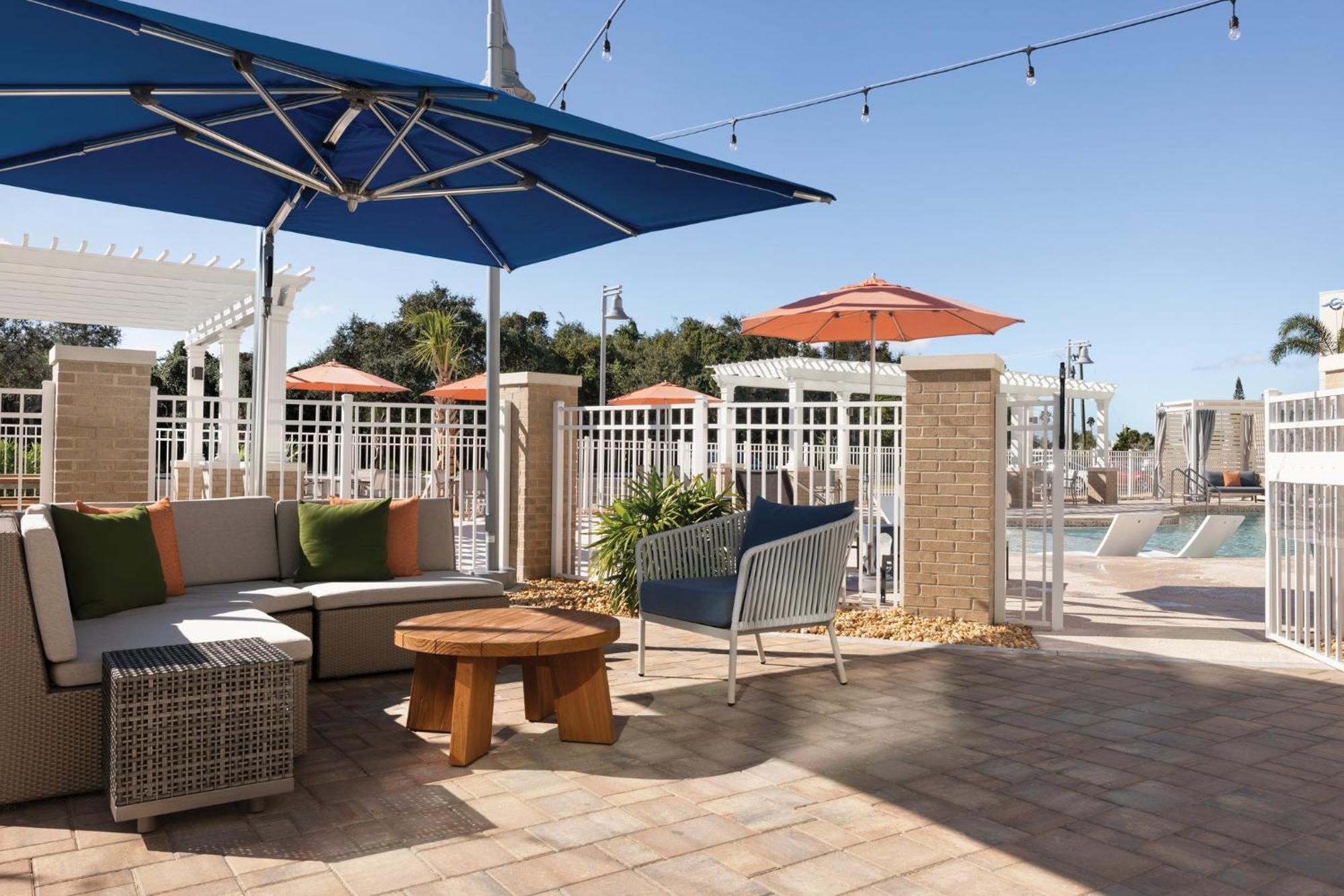 Holiday Inn Express Cape Canaveral By Ihg المظهر الخارجي الصورة