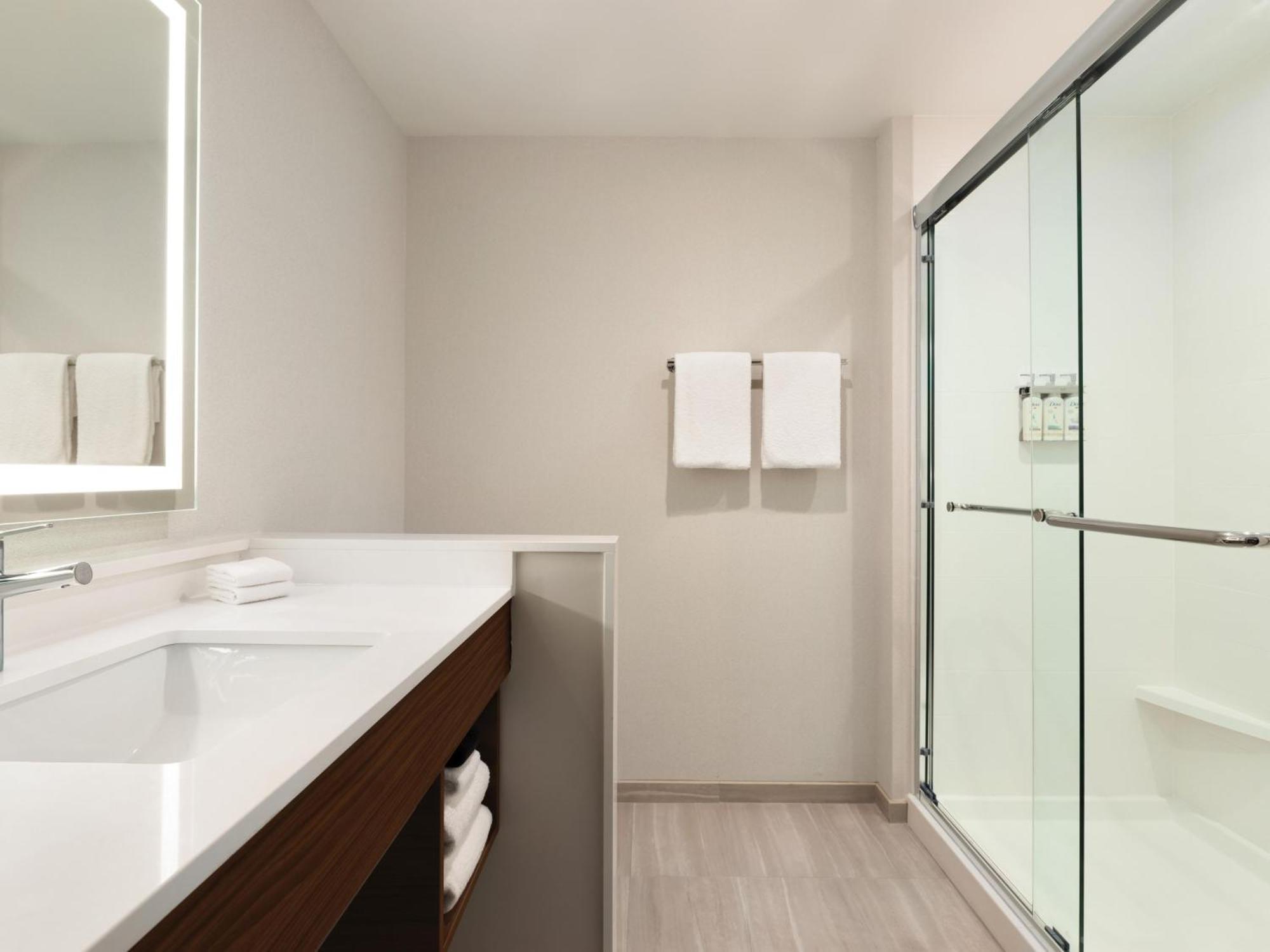 Holiday Inn Express Cape Canaveral By Ihg المظهر الخارجي الصورة